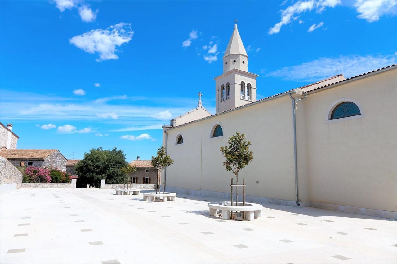Vitas Funtana Exterior photo